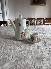 Royal Worcester Coffee set, 6 cups, saucers and coffee pot
