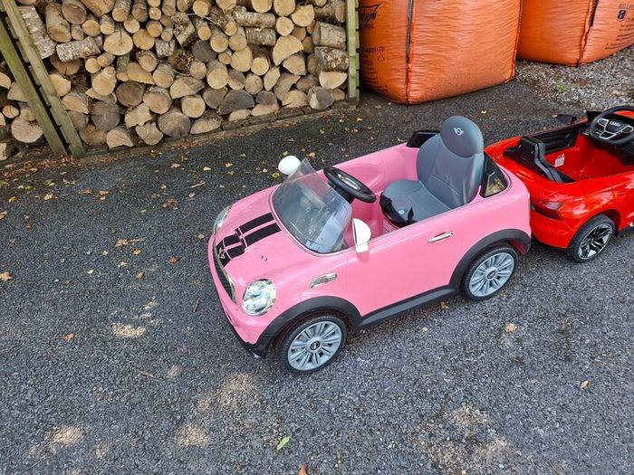 Kids ride on car