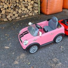 Kids ride on car