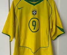 2002 Brazil Home Jersey - Ronaldo R9 Print AUTHENTIC JERSEY.