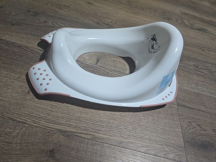 kids toilet seat free to go