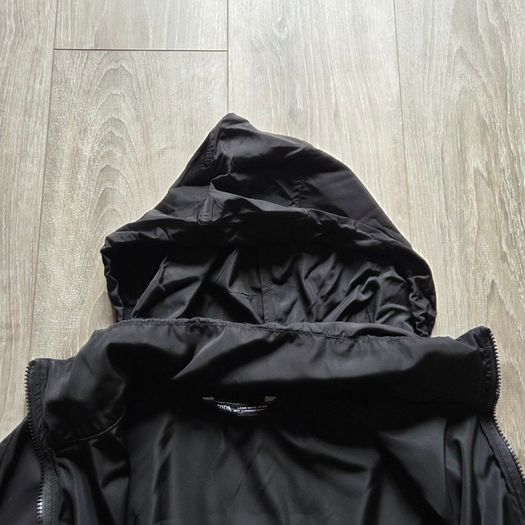 Black, cropped zip-up windbreaker jacket ZARA size 10