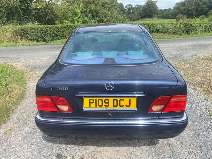 Mercedes E280 Avantgarde