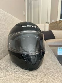 Motorcycle helmet