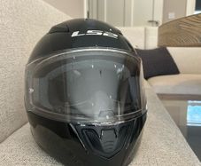 Motorcycle helmet