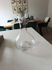 Glass decanter