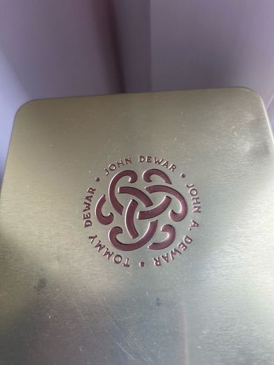 Dewar's 15 year aged Metal Box