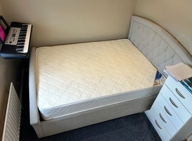 Ottoman double bed (4ft 6) with storage