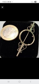 Vintage 9ct yellow gold Half sovereign coin holder brooch