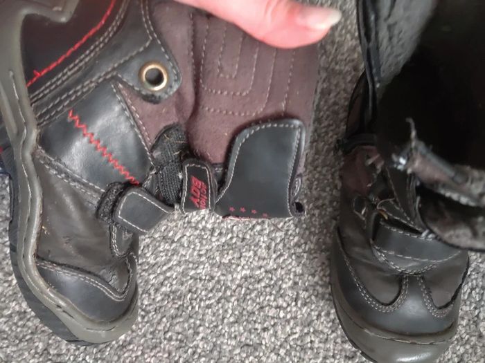 Boy size 28 winter boots leather warm