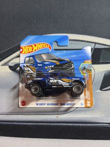 Hot wheels '19 Chevy Silverado Trail Boss it