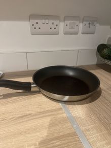 Non stick pan from Amway