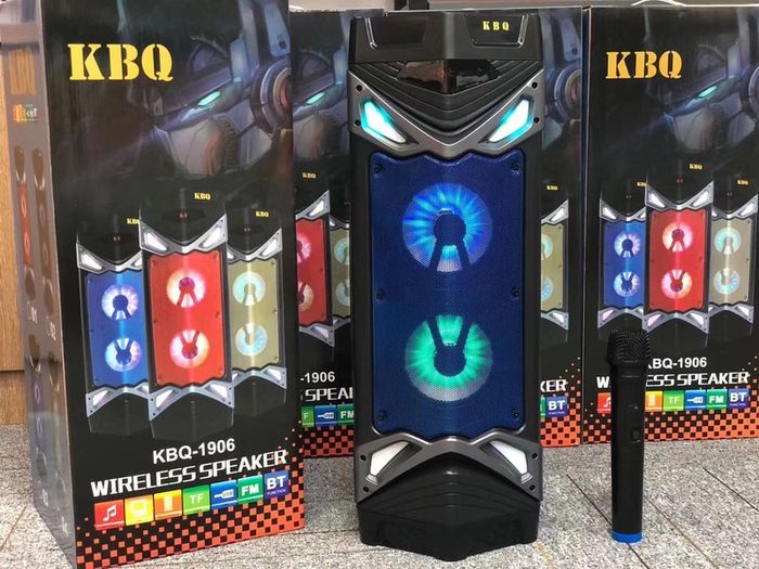 New Wireless Bluetooth Speaker With Mic