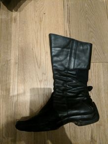 Boots, leather, very comfy