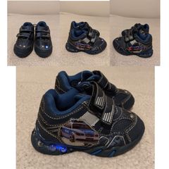 Kids Trainers With flashing Lights, New