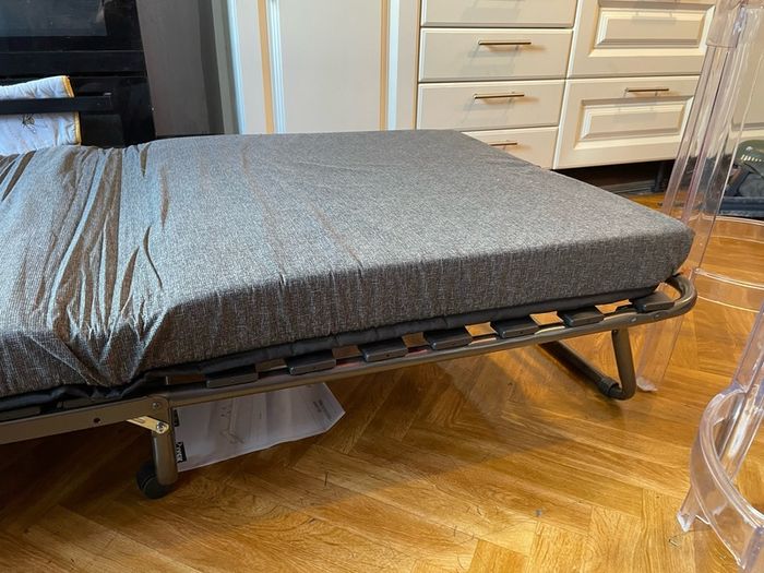 fold up bed