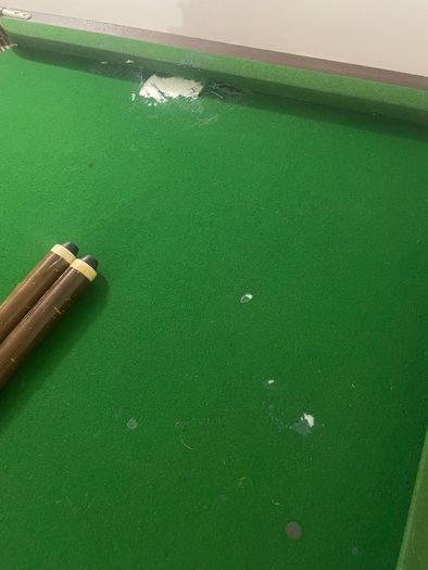 Pool table