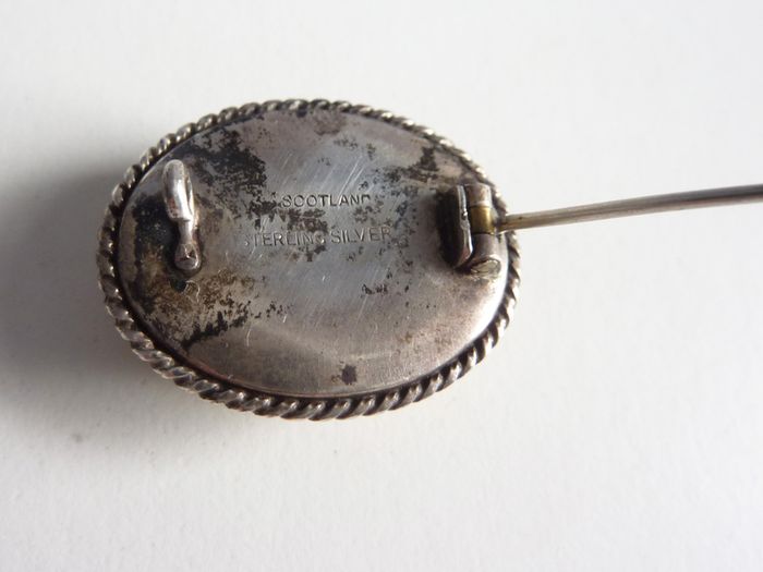Sterling silver vintage / antique Iona marble Scottish brooch