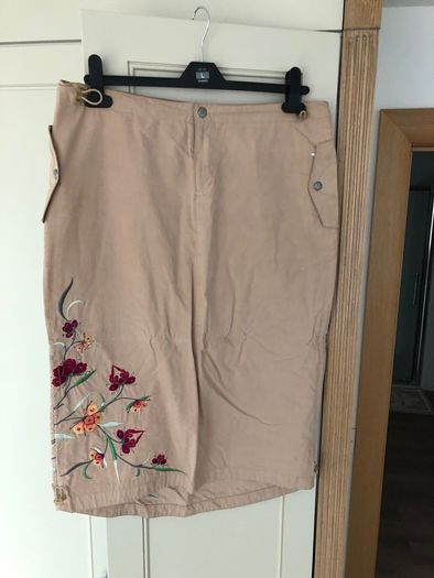 Oasis embroidered skirt 12