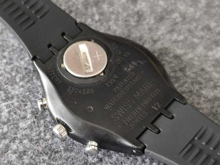 Rare Vintage Swatch Chrono Black Friday SCB100