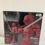 Star Wars  Sh figuarts Elite Praetorian guard with heavy blade Image 2