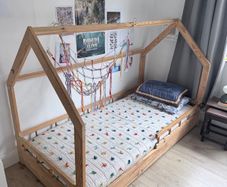 Wooden house-style single bed frame