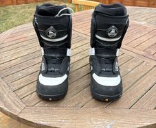 Unisex VANS Snowboarding boots. Size US 8 = EU41/42