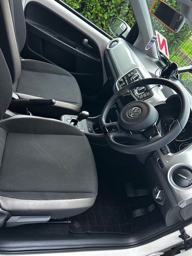 Volkswagen Up Automatic 2015