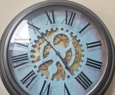 Decorative clock