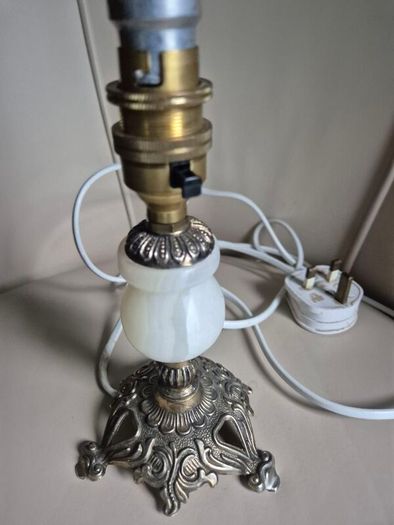 Vintage Mid Century marble.onyx brass gold metal ormate lamp base