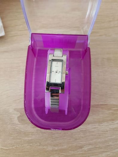 Chrome analog watch