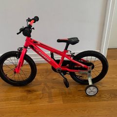 Kids bike with stabilizers