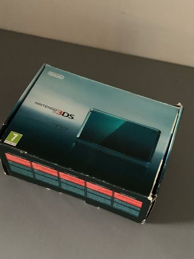 Nintendo 3DS Boxed