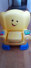 Fisher-Price Chair + books + 6 pieces kids toys