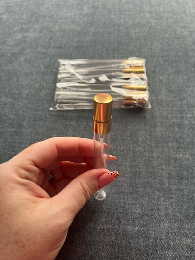 Perfume sample decant bottles