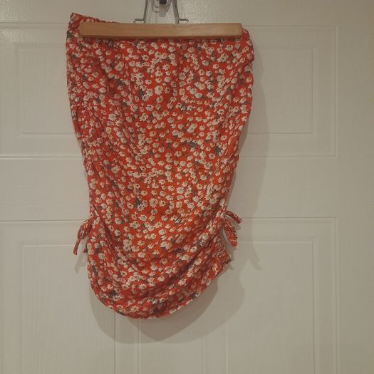 girls skirt and top
