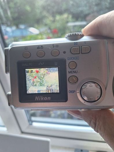 Nikon Coolpix 2000