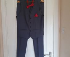 Benetti suit ( Tailored fit)