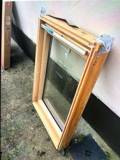 velux windows 4 in total with tile flashing 50 euros each