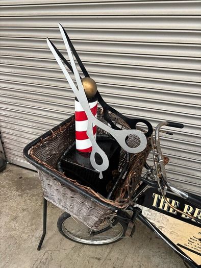 Vintage butchers bike