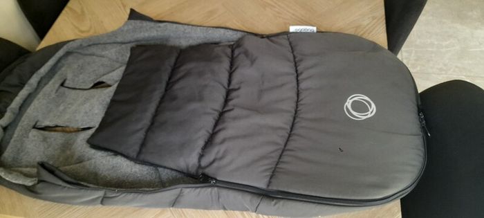 bugaboo black footmuff