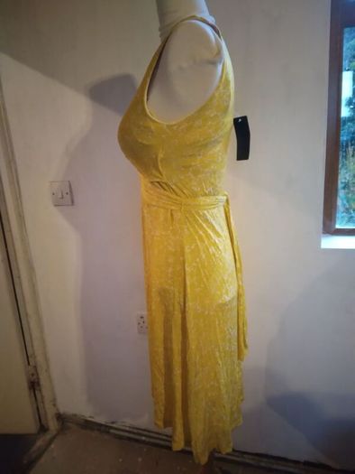 Quality Dress Brand New size 12