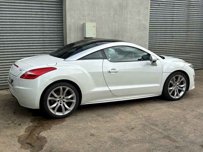 2011 Peugeot Rcz