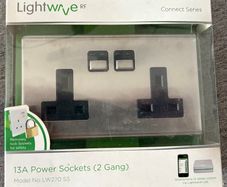 LightWave RF 2 Gang Socket (wireless control)