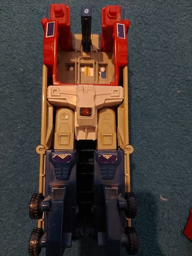 Transformer G1 toy / optimus prime