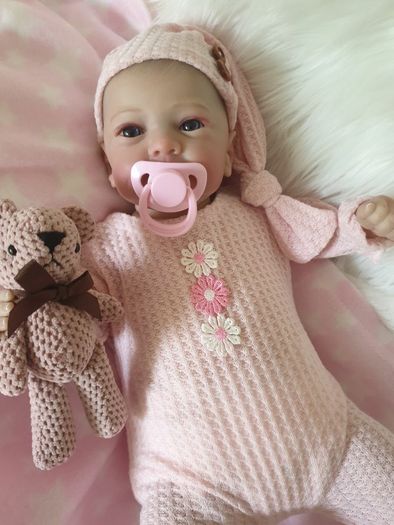 Reborns By Laura.  Introducing Dimples.  Heavy Reborn Doll.  Welcome To View