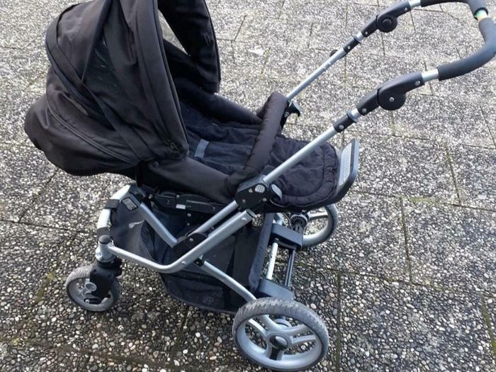Teutonia stroller travel system