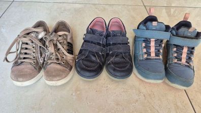 Shoes size 29 and 30