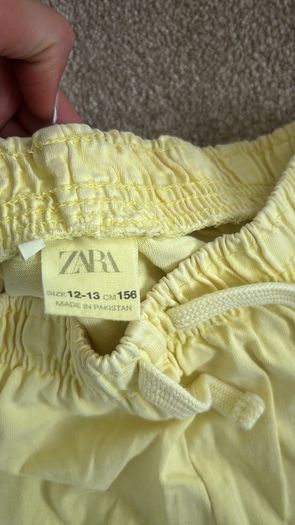 Yellow Zara shorts with free sliders