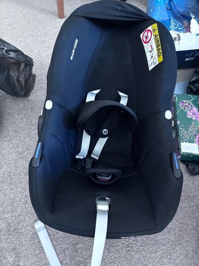 Maxi Cosi car seat